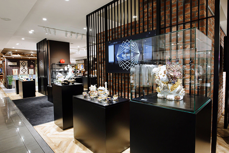 izumonster 阪急メンズ東京個展 ウッドパネル ホワイト